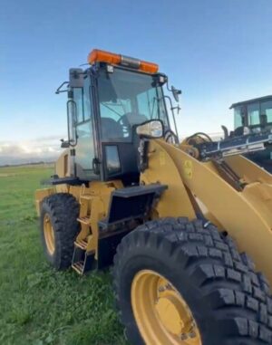 タイヤショベル　ホイールローダー　CAT　キャタピラー　910K　1.3立米　除雪機械　ワンタッチ