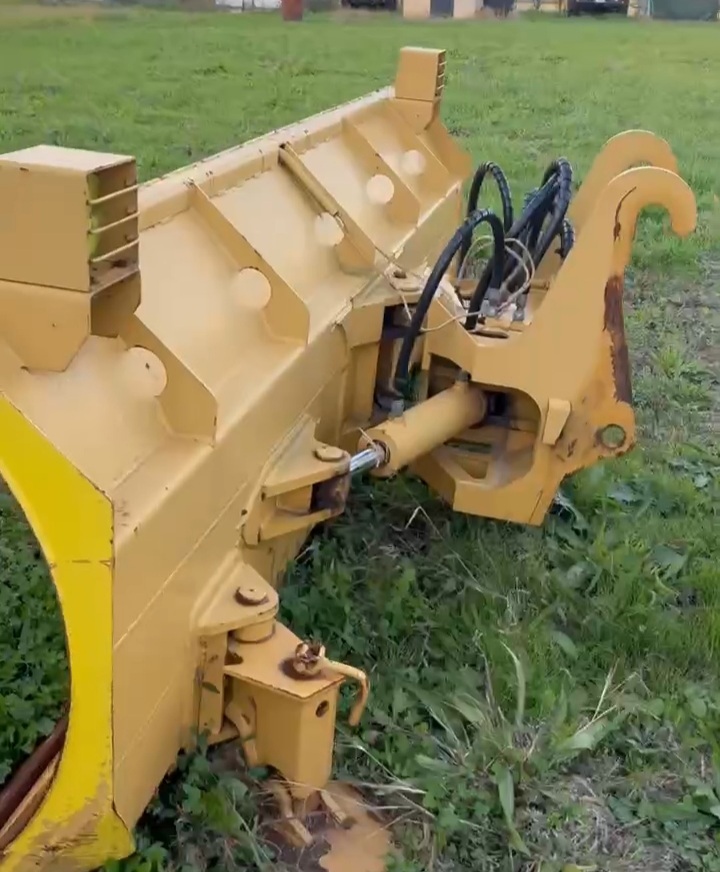 タイヤショベル　ホイールローダー　CAT　キャタピラー　910K　1.3立米　除雪機械　ワンタッチ