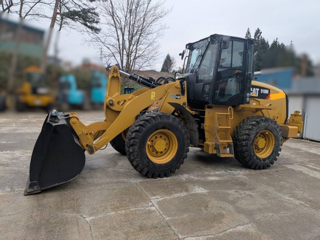 タイヤショベル ホイールローダー マルチ Vプラウ 除雪 キャタピラー CAT 910M ドーザ