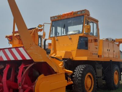 ロータリ除雪車　ロータリー除雪車　HTR406　2.6ｍ　400馬力　H20年式