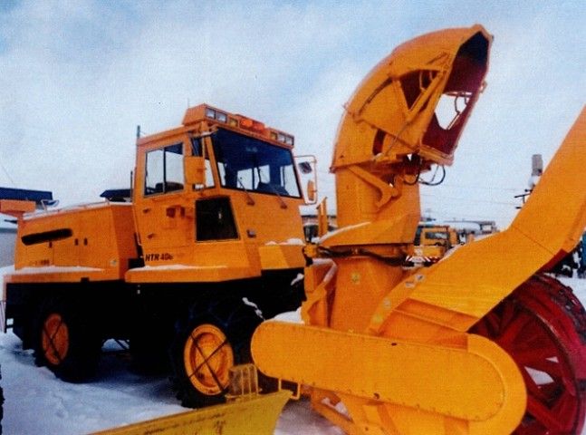 ロータリ除雪車　ロータリー除雪車　HTR406　2.6ｍ　400馬力　H20年式